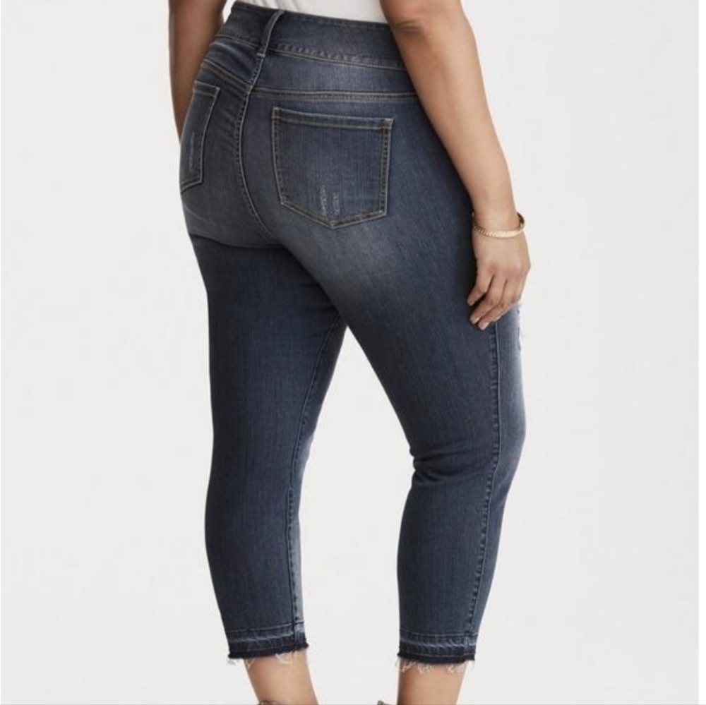 Torrid Premium Stretch Cropped Jeggings - Picture 3 of 10